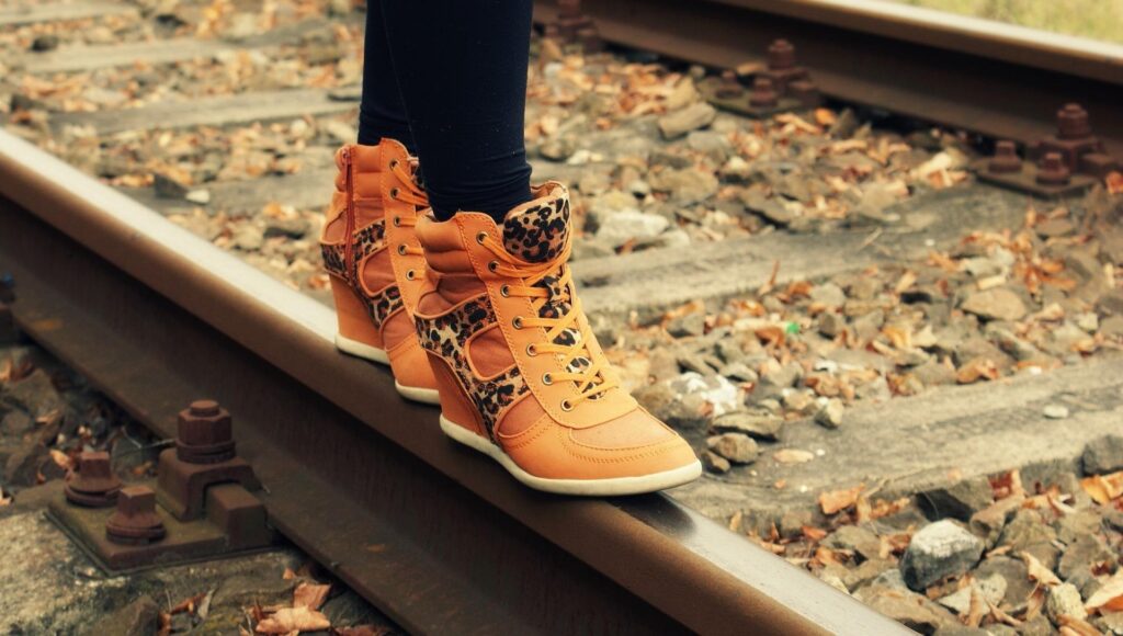 Stylish and trendy sneakers for women in 2025, showcasing the latest designs for comfort and fashion.