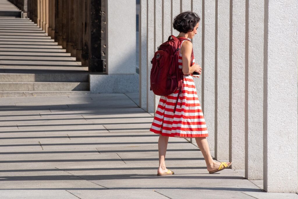 Stylish Business Casual Outfits for Women in 2025: Button-Down Shirts, Pencil Skirts, and More | TrendyzClub